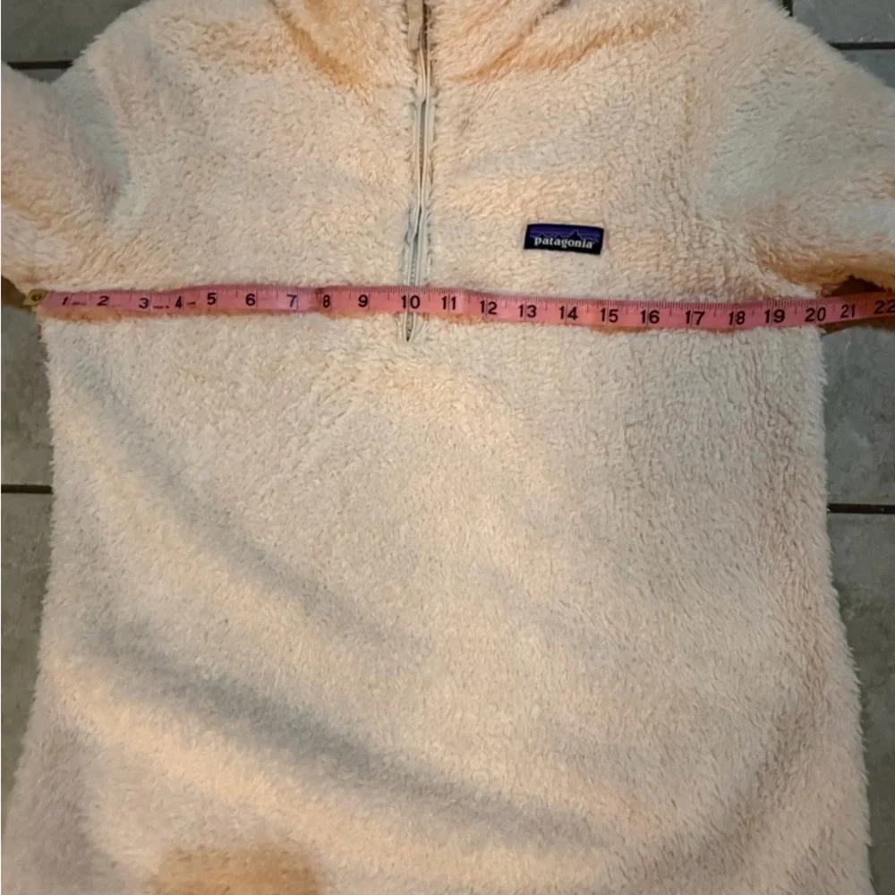 Patagonia Women's Light Pink 3/4 Zip Sherpa in Size M - Picture 4 of 5